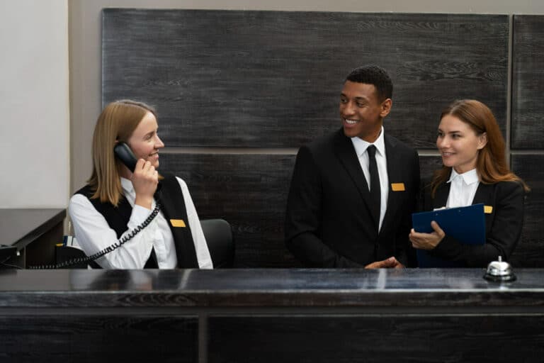 Schutz von Gebäuden, Unternehmen, Hotels und anderen Einrichtungen.